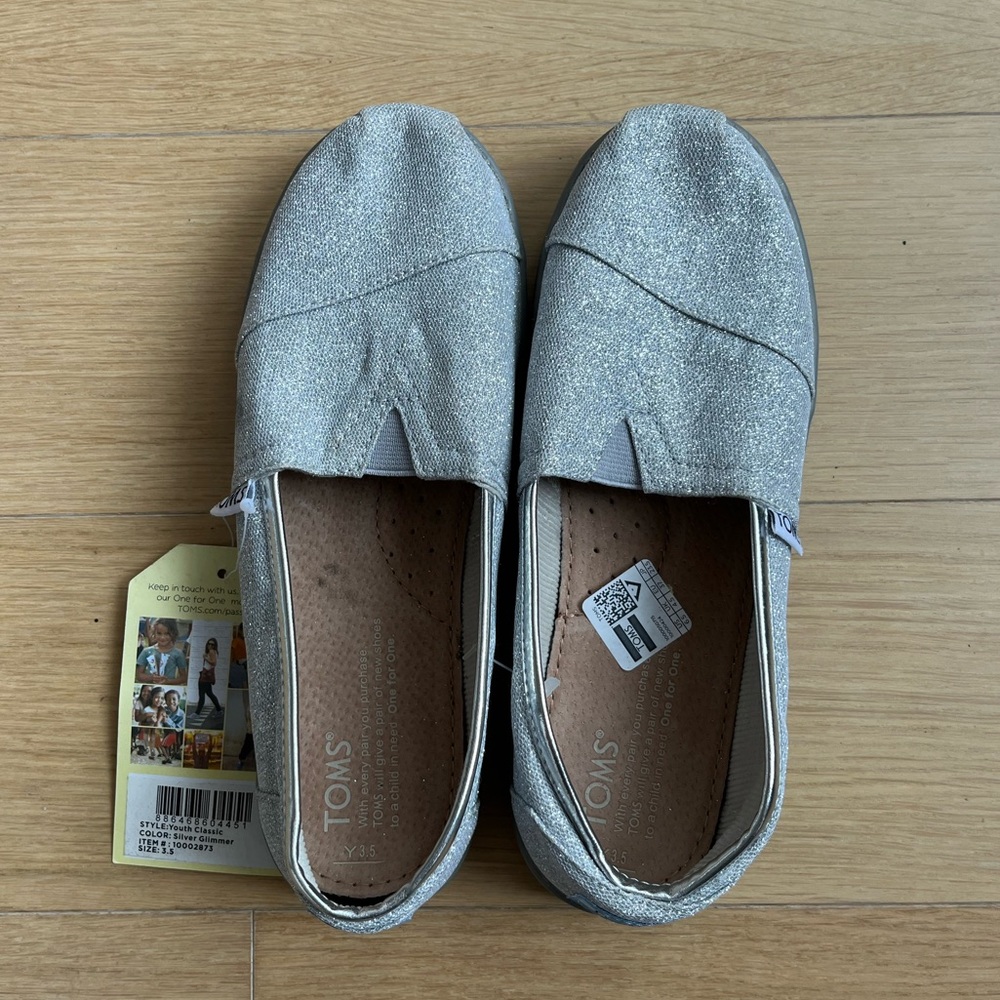 US 3.5 Youth silver glimmer toms!